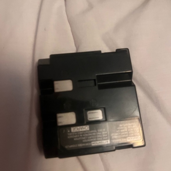 SHARP VIEWCAM CAMERA CAMCORDER VINTAGE!!! VL-E680 - Picture 9 of 16